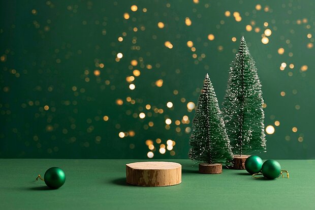 Kerstbomen, kerstballen en sterren