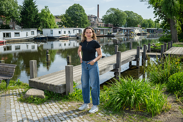 Claire van  Megen